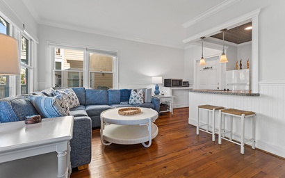 Marsh Harbour Inn-Royal Palm Suite