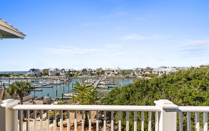 Marsh Harbour Inn-Pinnacle Suite 4
