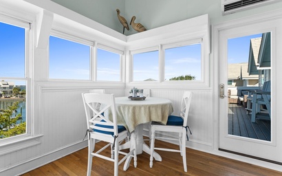 Marsh Harbour Inn-Pinnacle Suite 2