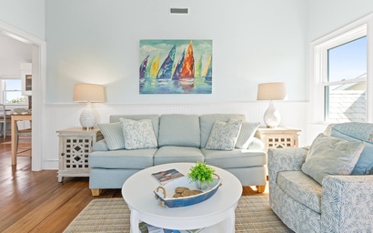 Marsh Harbour Inn-Captains Quarters 4