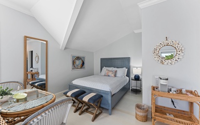 Marsh Harbour Inn-Savannah Retreat 6 7