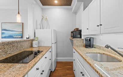 Marsh Harbour Inn-Cape Fear Suite 2