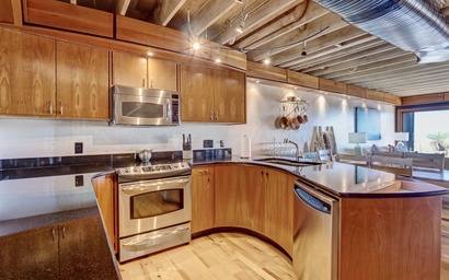 Station One - TH 9 9