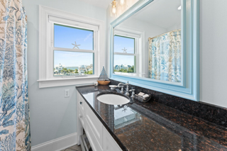 Marsh Harbour Inn-Captains Quarters 8