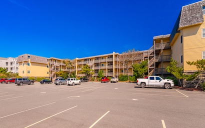 GST-G3 | Golden Strand Condo G3