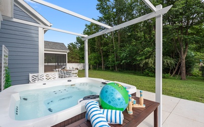 Featured Property Blue Hill Cottage