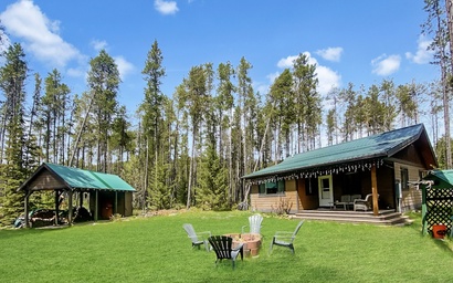 Cozy Coram Cottage