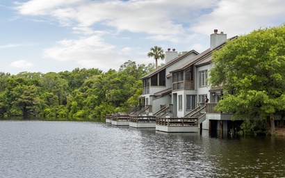 4560 Parkside Villa Lagoon View