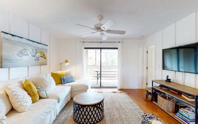 2066 Marsh Walk Villa