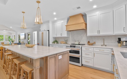 Featured Property 459 Oceanwoods Cottage