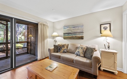 Featured Property 4276 Mariners Watch Villa Woodland View