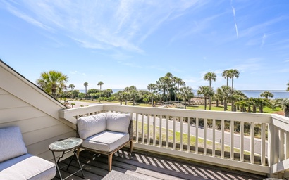 Featured Property 702 Spinnaker Beachhouse