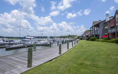 1938 Bohicket Marina