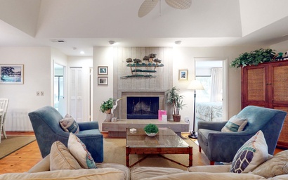 Featured Property 1096 Sparrow Pond Cottage Lagoon View