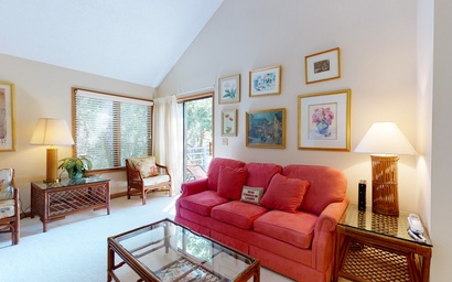 4468 Windswept Villa Woodland View