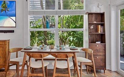 The Gilded Pineapple 10