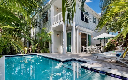 The Sophisticated Sandpiper