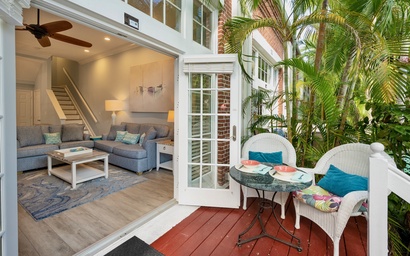 The Beaming Barracuda 4