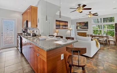 The Gilded Pineapple 3