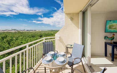 The Lark's Landing 7