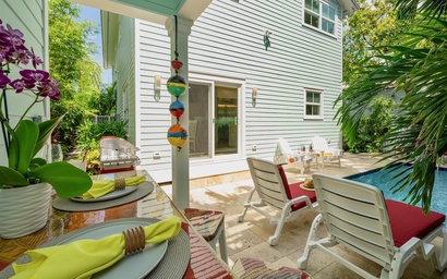 Modern in the Meadows 8