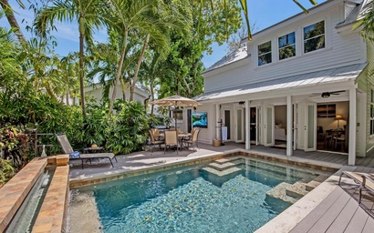 The Gilded Pineapple 6