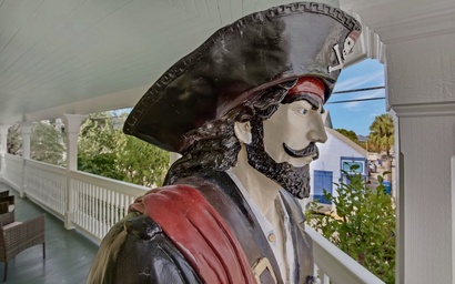 The Pirate's Penthouse 5