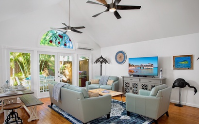 The Poetic Pineapple 3