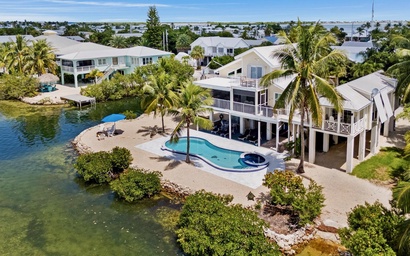 Carefree on Cudjoe 2