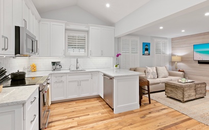 Hemingway's Haven 10