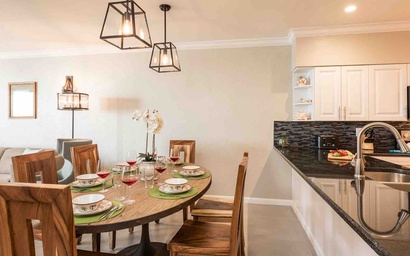 Neptune's Penthouse 7