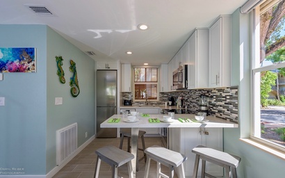 Dockside Daydreams 4