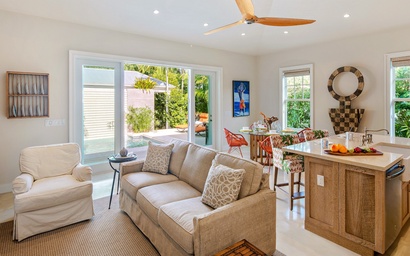 Layover In Paradise 7