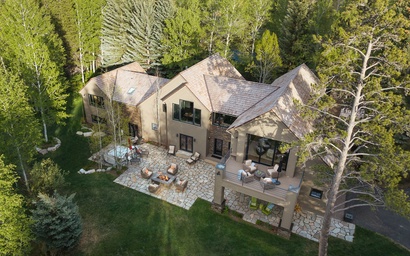 Arrowleaf Lodge