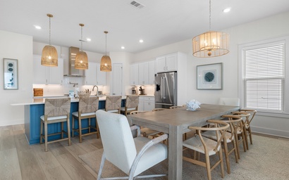 Yacht Harbor House 10