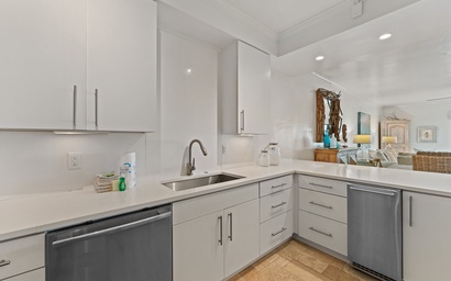 Shipwatch Riverside E905 7