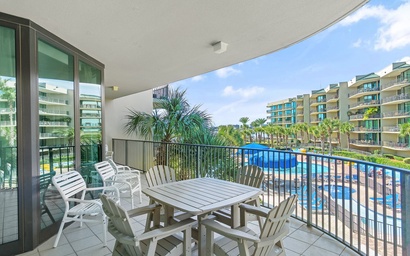 Phoenix on the Bay 1228 2