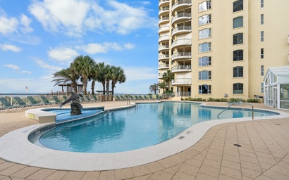 Beach Colony West 1C 4