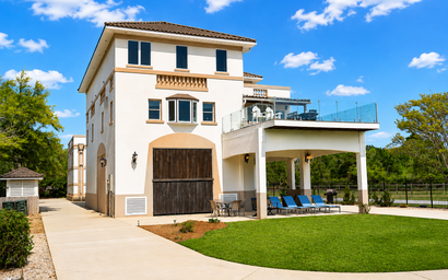 Bella Villa Waterfront Suite 3