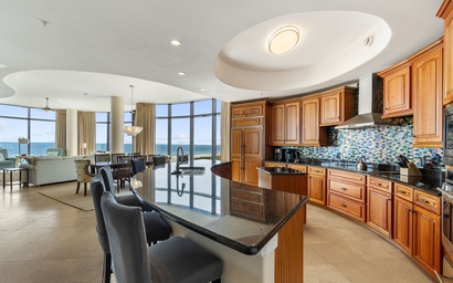 Capri 202 + FREE Seasonal Beach Service 9