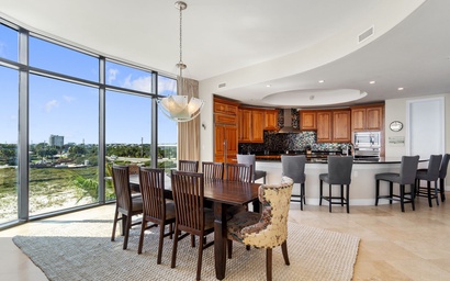 Capri 202 + FREE Seasonal Beach Service 7