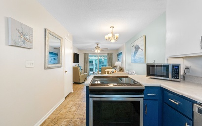 Harbor House B12 - My Blue Heron 8