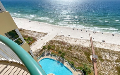 Beach Colony East 13C 4