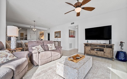 Beach Colony West 12C 4