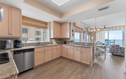 Indigo East 901 + Den w/Cabana ! 9