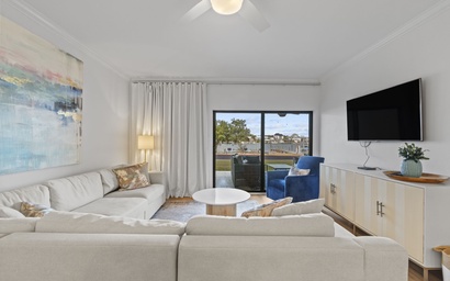 Shipwatch Riverside E104 2