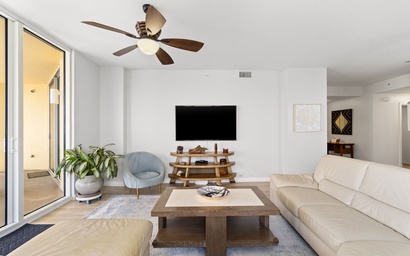 Beach Colony East 16A-Penthouse 4