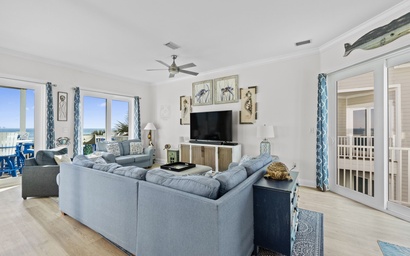 Courageous Beach House Suite D 7