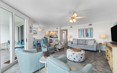 SeaSpray Riverside 813 8