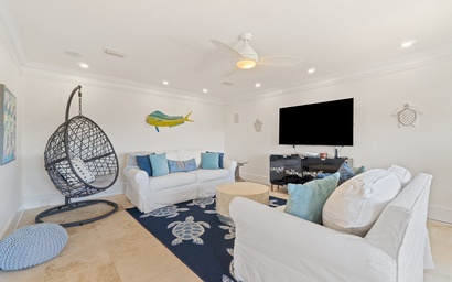 Bella Villa Waterfront Suite 9